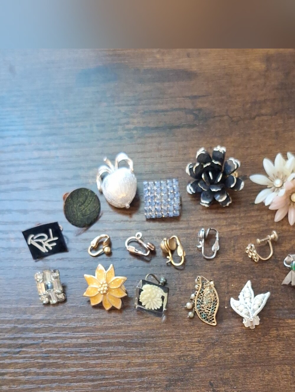 Assorted Floral Clip-On Earring SINGLES - Pink, Black, Gold, Cream Mixed Metals